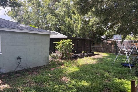 House in Seffner, Florida 4 bedrooms, 120.77 sq.m. № 1894457 - photo 18