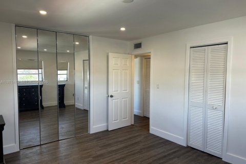 Снять в аренду кондоминиум в Норт-Майами, Флорида 1 спальня, 61.41м2, № 2032521 - фото 11