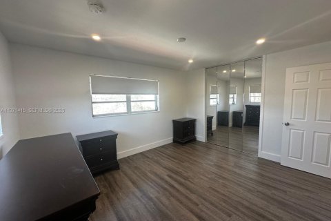 Снять в аренду кондоминиум в Норт-Майами, Флорида 1 спальня, 61.41м2, № 2032521 - фото 10