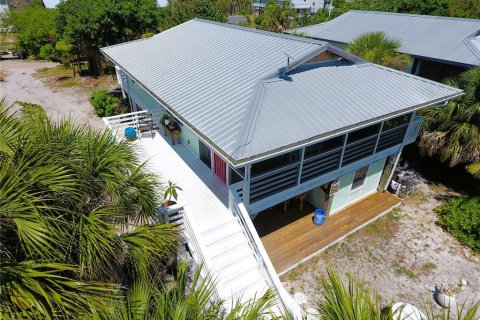 House in Placida, Florida 2 bedrooms, 77.29 sq.m. № 2098465 - photo 5