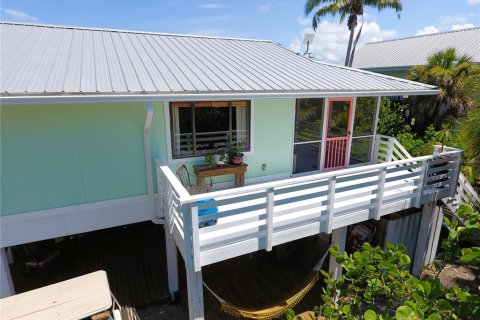 House in Placida, Florida 2 bedrooms, 77.29 sq.m. № 2098465 - photo 8
