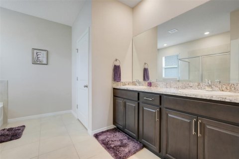House in Dade City, Florida 4 bedrooms, 190.08 sq.m. № 1793772 - photo 26