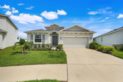 House in Dade City, Florida 4 bedrooms, 190.08 sq.m. № 1793772 - photo 1