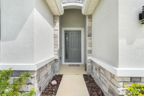 House in Dade City, Florida 4 bedrooms, 190.08 sq.m. № 1793772 - photo 9