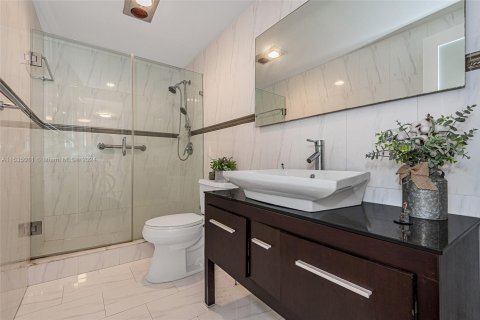 Condominio en venta en Sunny Isles Beach, Florida, 2 dormitorios, 113.34 m2 № 1709975 - foto 20