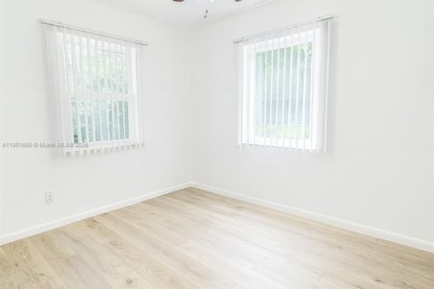 Casa en venta en Hollywood, Florida, 2 dormitorios, 84.91 m2 № 1953220 - foto 6