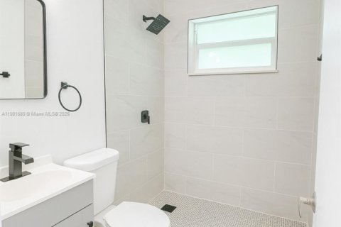 Casa en venta en Hollywood, Florida, 2 dormitorios, 84.91 m2 № 1953220 - foto 8