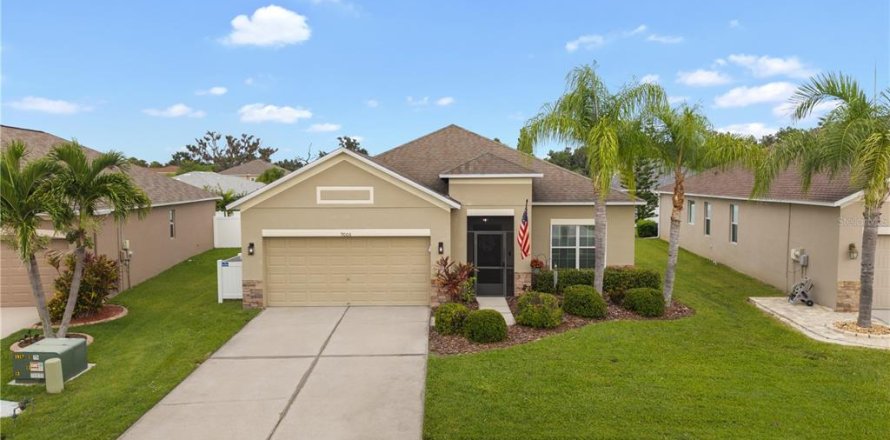Villa ou maison à Parrish, Floride 4 chambres, 178.37 m2 № 2411705
