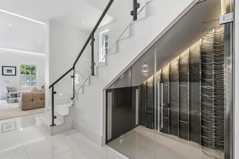 Купить виллу или дом в Палм-Бич, Флорида 6 комнат, 287.25м2, № 2190743 - фото 9