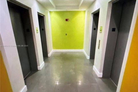 Copropriété à louer à Miami, Floride: 1 chambre, 60.48 m2 № 1956361 - photo 7