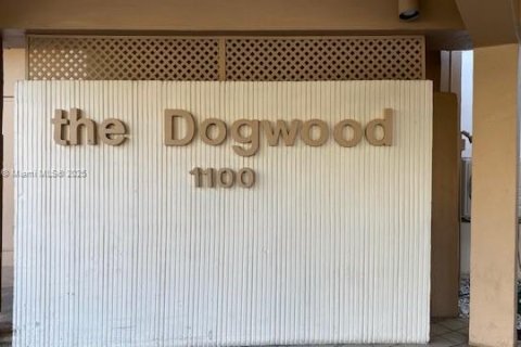 Copropriété à louer à Pembroke Pines, Floride: 2 chambres, 102.19 m2 № 1970336 - photo 3