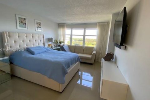Copropriété à louer à Pembroke Pines, Floride: 2 chambres, 102.19 m2 № 1970336 - photo 14