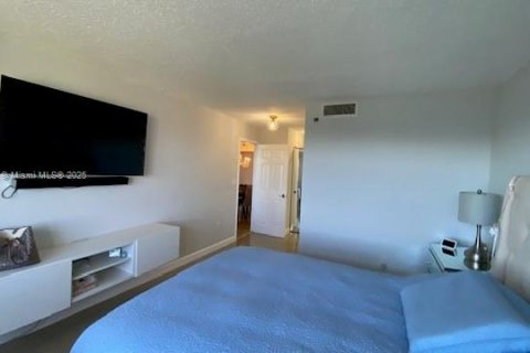 Copropriété à louer à Pembroke Pines, Floride: 2 chambres, 102.19 m2 № 1970336 - photo 9