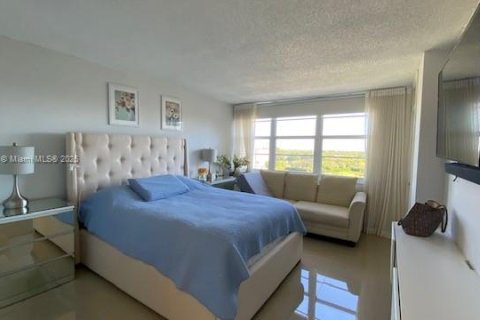 Copropriété à louer à Pembroke Pines, Floride: 2 chambres, 102.19 m2 № 1970336 - photo 11