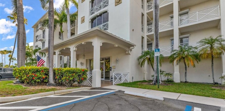 Condominio en Punta Gorda, Florida, 3 dormitorios  № 2211718