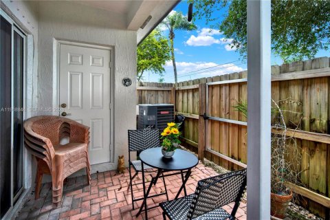 Condo in Homestead, Florida, 2 bedrooms  № 2031798 - photo 20