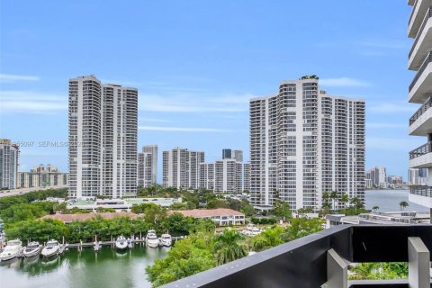 Copropriété à louer à Aventura, Floride: 2 chambres, 109.72 m2 № 2020397 - photo 5