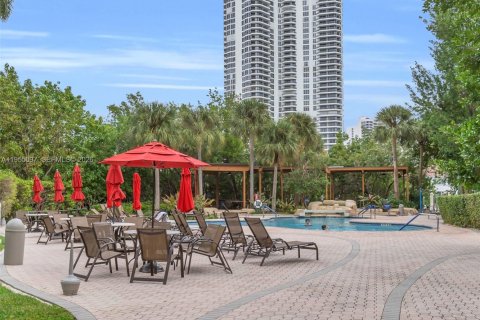 Copropriété à louer à Aventura, Floride: 2 chambres, 109.72 m2 № 2020397 - photo 30