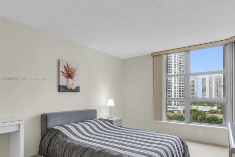 Copropriété à louer à Aventura, Floride: 2 chambres, 109.72 m2 № 2020397 - photo 14