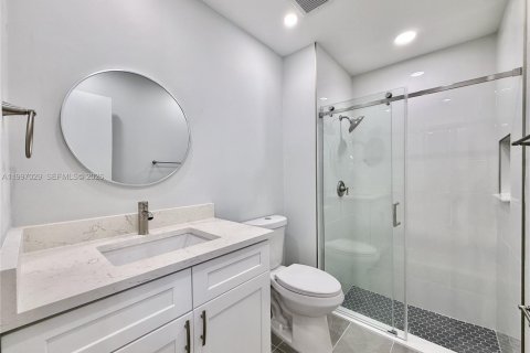 House in Pembroke Pines, Florida 2 bedrooms, 94.57 sq.m. № 2059209 - photo 15