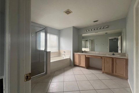 Villa ou maison à louer à Tampa, Floride: 5 chambres, 286.05 m2 № 1916426 - photo 11