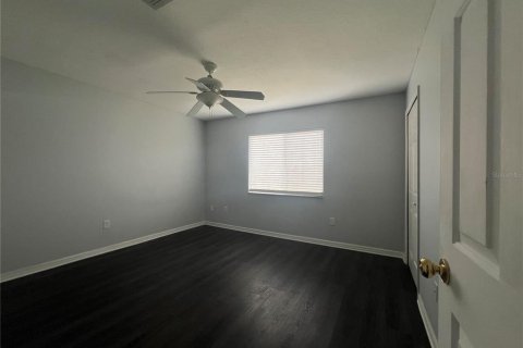 Villa ou maison à louer à Tampa, Floride: 5 chambres, 286.05 m2 № 1916426 - photo 12