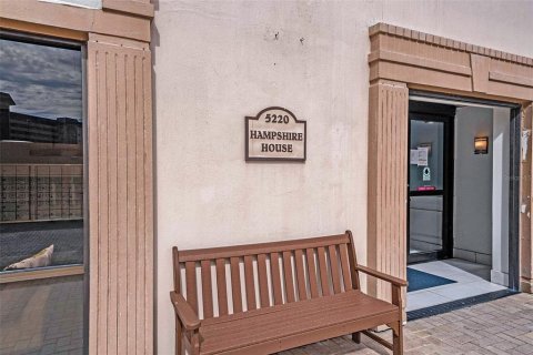 Condominio en venta en Saint Petersburg, Florida, 1 dormitorio, 76.18 m2 № 1887101 - foto 2