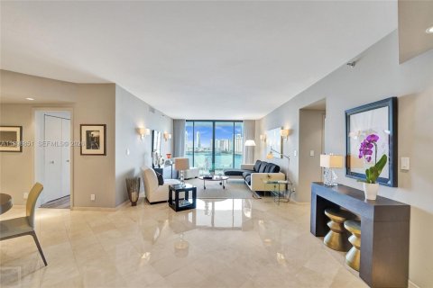 Copropriété à vendre à Aventura, Floride: 2 chambres, 157 m2 № 2068189 - photo 4