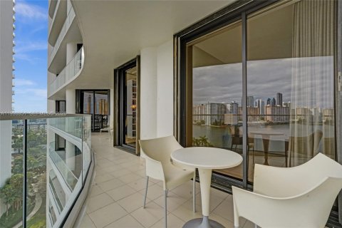 Copropriété à vendre à Aventura, Floride: 2 chambres, 157 m2 № 2068189 - photo 16