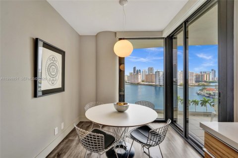 Copropriété à vendre à Aventura, Floride: 2 chambres, 157 m2 № 2068189 - photo 23