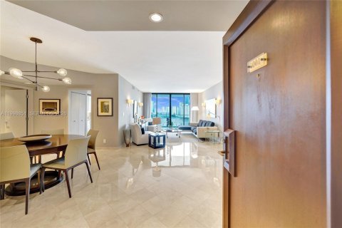 Copropriété à vendre à Aventura, Floride: 2 chambres, 157 m2 № 2068189 - photo 3