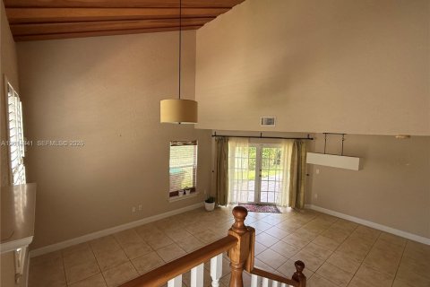 Villa ou maison à louer à Miami, Floride: 3 chambres, 150.69 m2 № 2076435 - photo 6