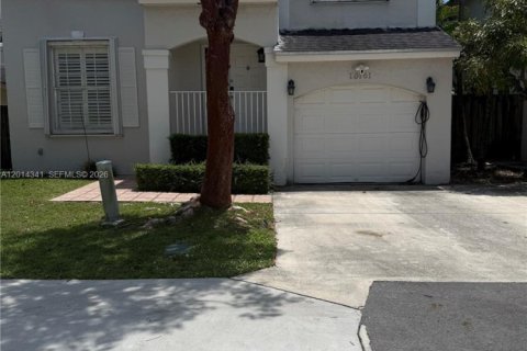 Villa ou maison à Miami, Floride 3 chambres, 150.69 m2 № 2076435