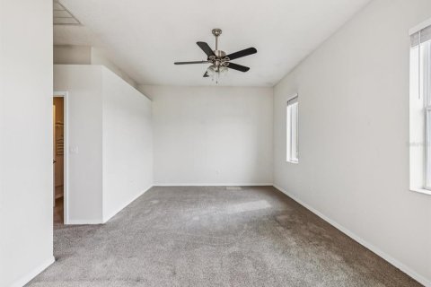 Casa en venta en Spring Hill, Florida, 4 dormitorios, 205.5 m2 № 1767128 - foto 10