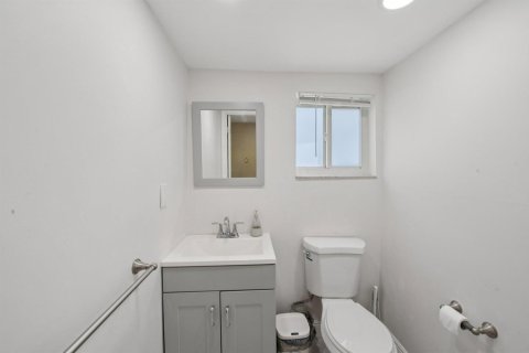 Villa ou maison à vendre à North Lauderdale, Floride: 3 chambres, 222.59 m2 № 2174105 - photo 20