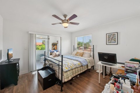 Villa ou maison à vendre à North Lauderdale, Floride: 3 chambres, 222.59 m2 № 2174105 - photo 27