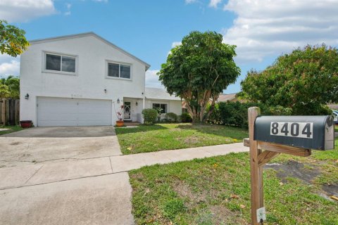 Casa en North Lauderdale, Florida 3 dormitorios, 222.59 m2 № 2174105