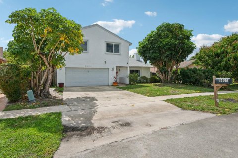 Villa ou maison à vendre à North Lauderdale, Floride: 3 chambres, 222.59 m2 № 2174105 - photo 3