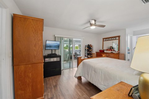 Villa ou maison à vendre à North Lauderdale, Floride: 3 chambres, 222.59 m2 № 2174105 - photo 21