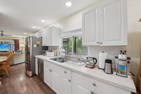 Villa ou maison à vendre à North Lauderdale, Floride: 3 chambres, 222.59 m2 № 2174105 - photo 17