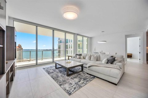 Condo in Sarasota, Florida, 2 bedrooms  № 1689739 - photo 10