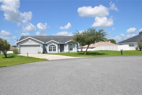 Villa ou maison à Ocala, Floride 3 chambres, 139.26 m2 № 2297079