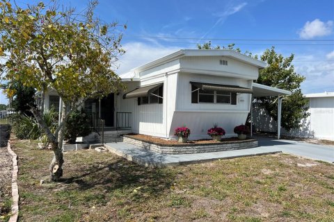 Propiedad comercial en venta en Sarasota, Florida, 64.66 m2 № 1796069 - foto 1