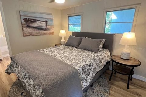 Propiedad comercial en venta en Sarasota, Florida, 64.66 m2 № 1796069 - foto 17