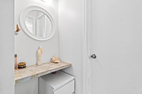 Купить кондоминиум в Бока-Ратон, Флорида 3 комнаты, 90.86м2, № 2146478 - фото 19