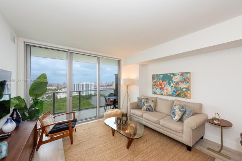 Condo in North Miami Beach, Florida, 2 bedrooms  № 1849223 - photo 5