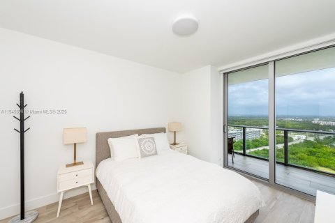 Condo in North Miami Beach, Florida, 2 bedrooms  № 1849223 - photo 11