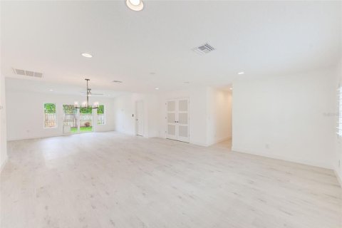 Casa en venta en Belleair, Florida, 3 dormitorios, 158.31 m2 № 1567607 - foto 6
