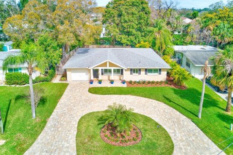 Casa en venta en Belleair, Florida, 3 dormitorios, 158.31 m2 № 1567607 - foto 2