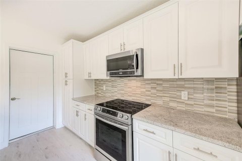 Casa en venta en Belleair, Florida, 3 dormitorios, 158.31 m2 № 1567607 - foto 11